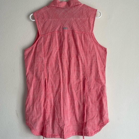Columbia sleeveless button up pink cotton hiking top with front pocket - Picture 3 of 9